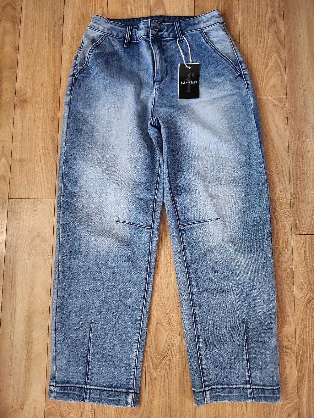Flamingals Loose Fit Cropped Jeans Size: Small NWT (Fg3) - Picture 5 of 10